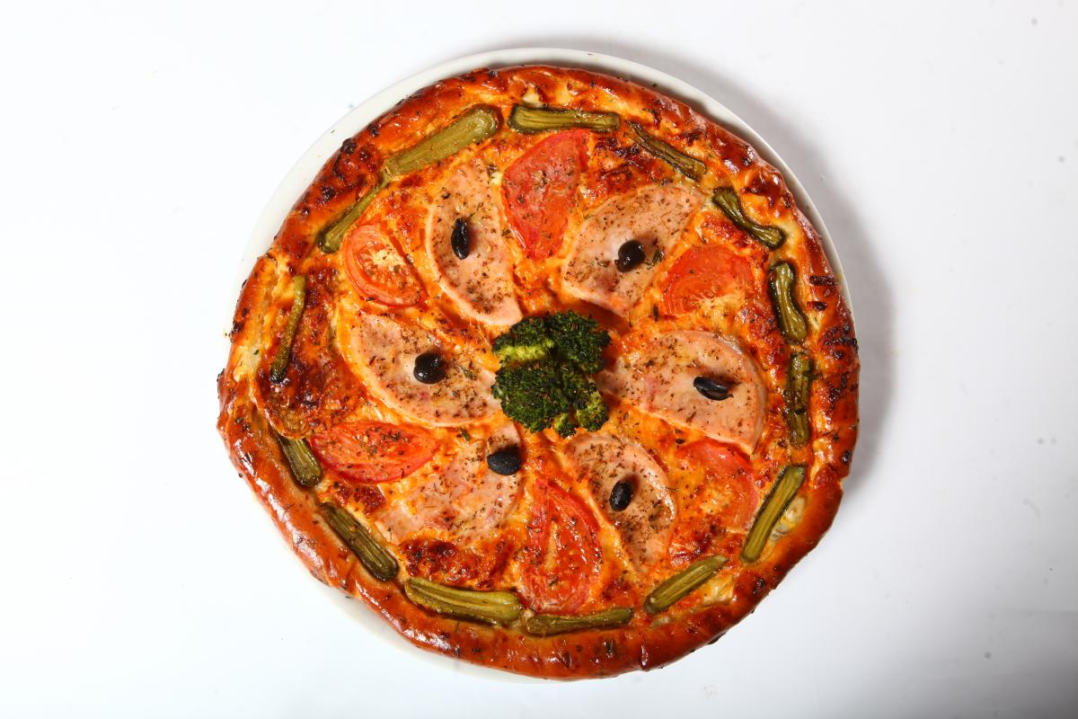 картинка Пицца с ветчиной и двойным сыром 600 г от Первого хлебозавода